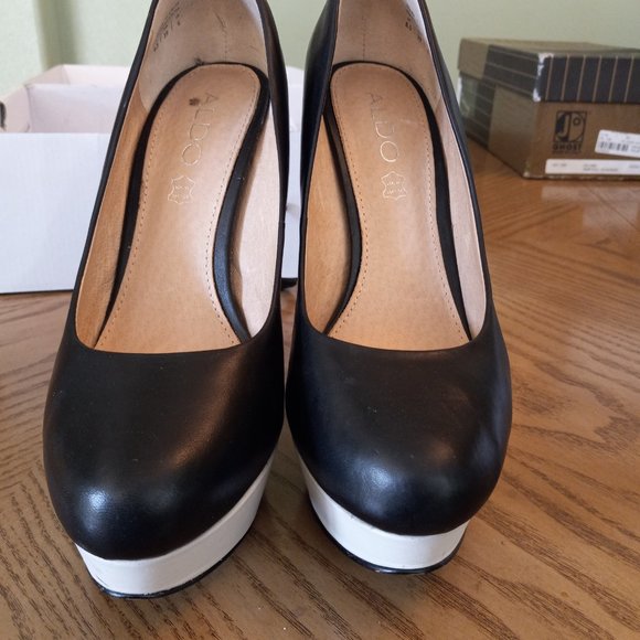 Aldo Black and White Platform Heels - Picture 3 of 3
